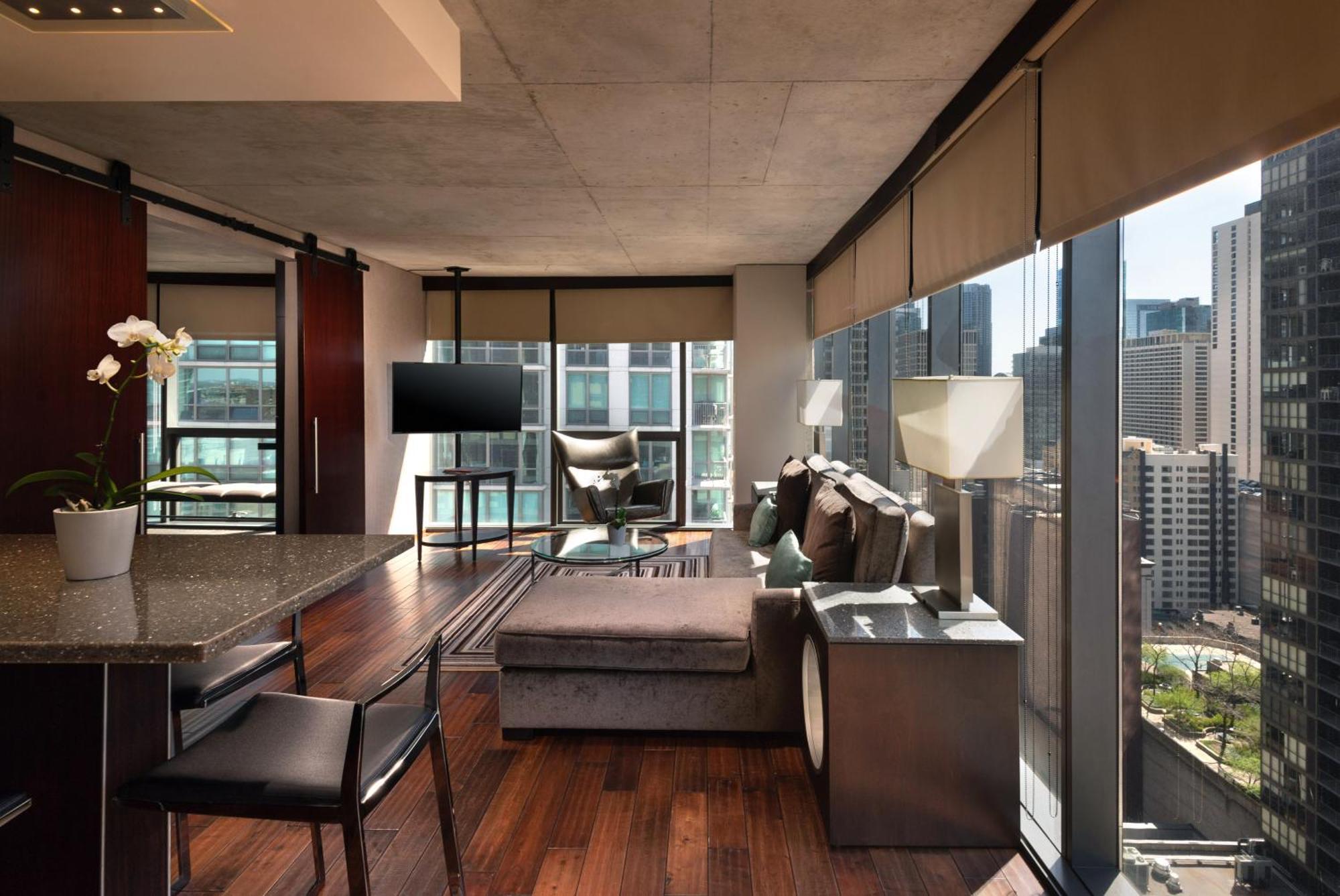 Magnificent Suite,1434315532:JPEG
