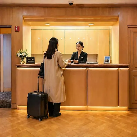 The Buckingham Hotel-2